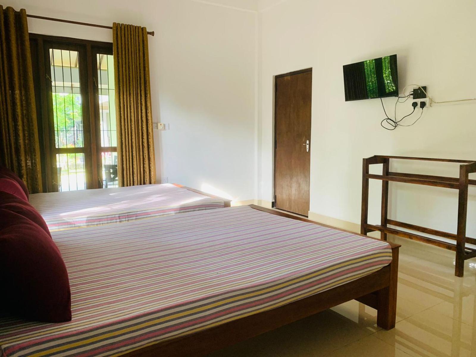 The Paramount Lodge Polonnaruwa Bagian luar foto