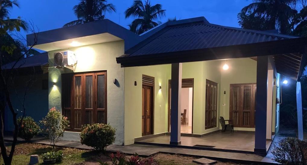 The Paramount Lodge Polonnaruwa Bagian luar foto