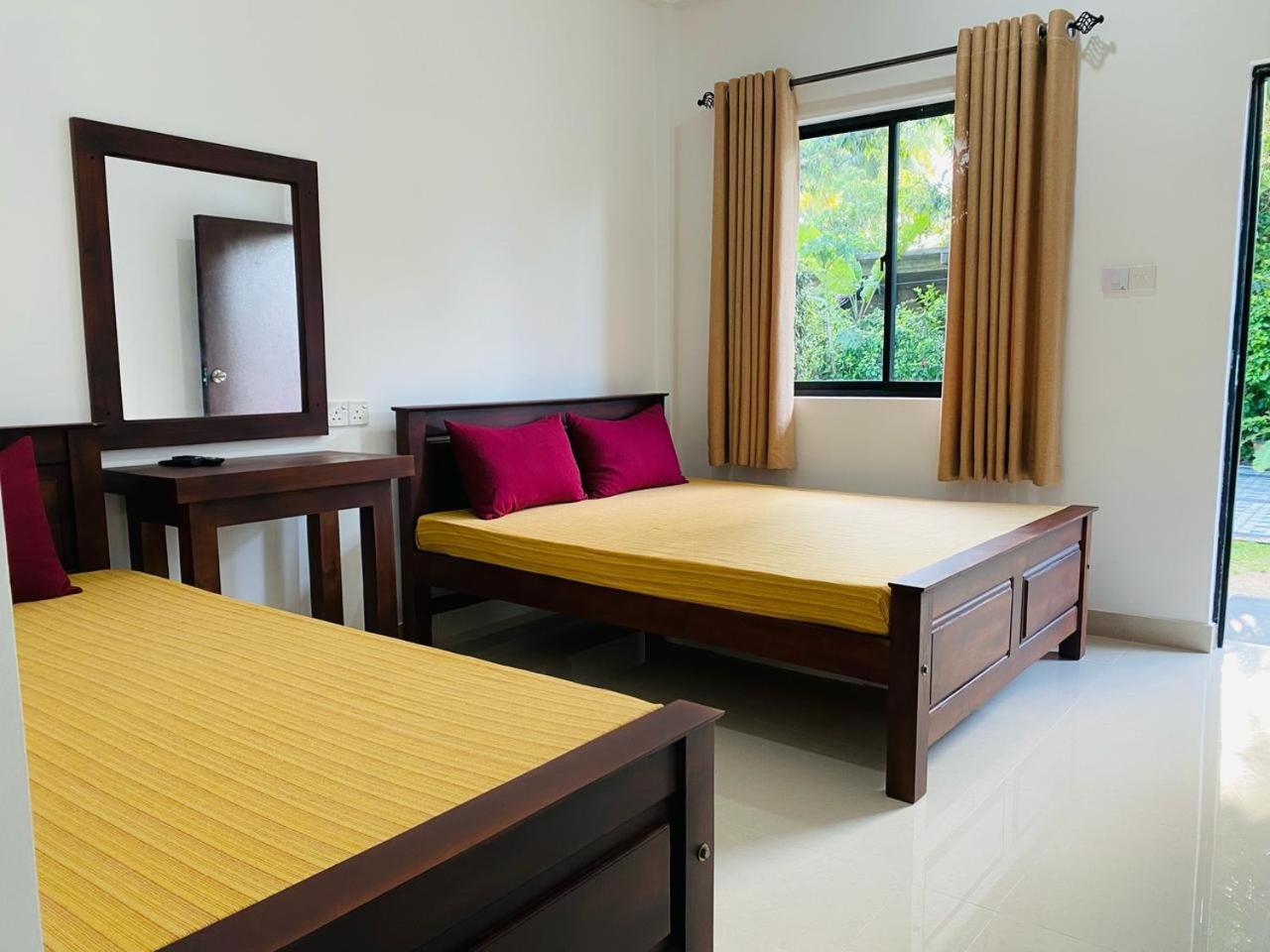 The Paramount Lodge Polonnaruwa Bagian luar foto
