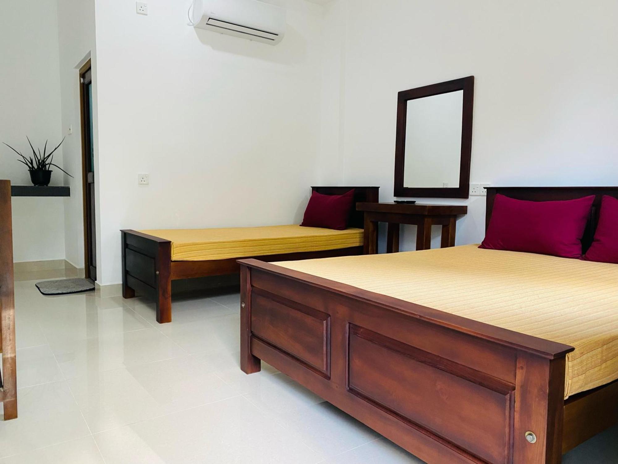 The Paramount Lodge Polonnaruwa Bagian luar foto